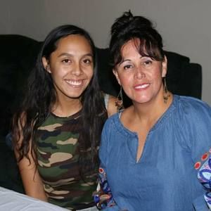 Meet your Posher, Selena